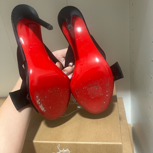 CHRISTIAN LOUBOUTIN MATRICIA 100 BOW
CREPE SATIN SANDALS Sz 5.5 - Picture 8 of 8